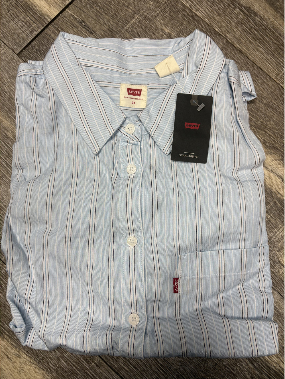 NWT Levi's Women's Striped Button Down Shirt Standard Fit Light Blue 2X